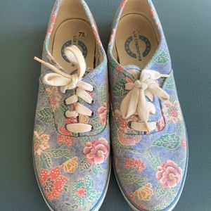 Liz Claiborne Sneakers!